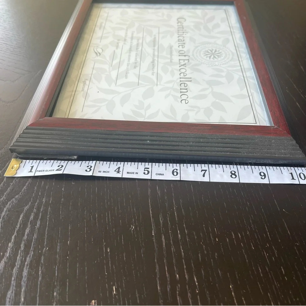 ✅ Plastic 8.5in x 11in certificate or document frame